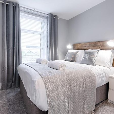 3Rm Flat, Smart Tv'S, Close To All Amenities Llanelli Dış mekan fotoğraf