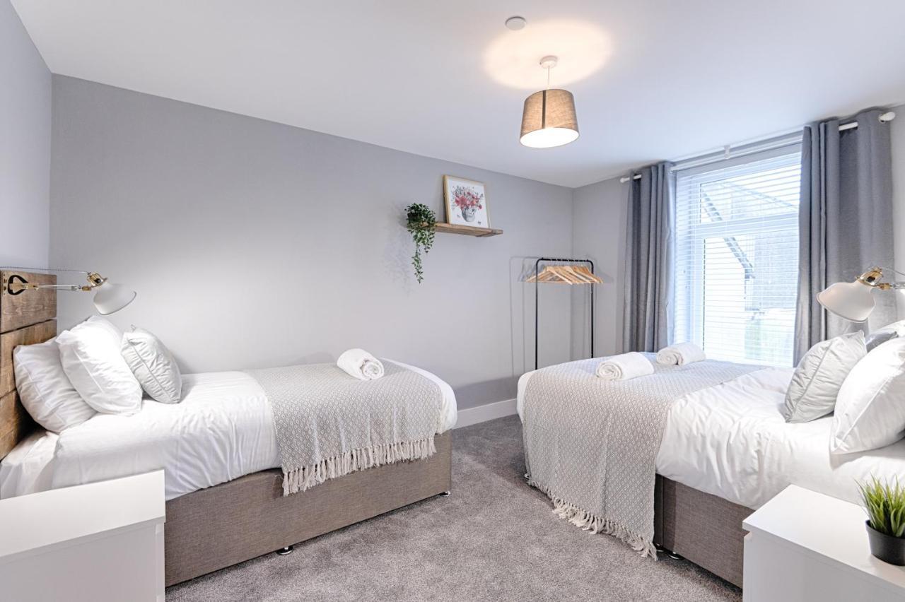 3Rm Flat, Smart Tv'S, Close To All Amenities Llanelli Dış mekan fotoğraf